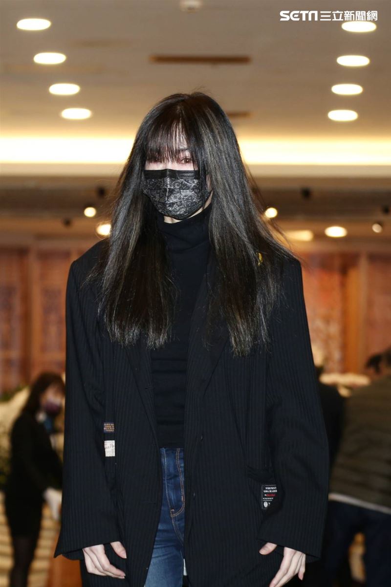 呂曉棟告別式謝金燕、翁立友、龍千玉、吳俊宏、許富凱等眾多藝人出席。（圖／記者楊澍攝影）