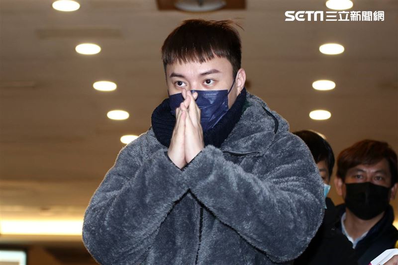 呂曉棟告別式謝金燕、翁立友、龍千玉、吳俊宏、許富凱等眾多藝人出席。（圖／記者楊澍攝影）