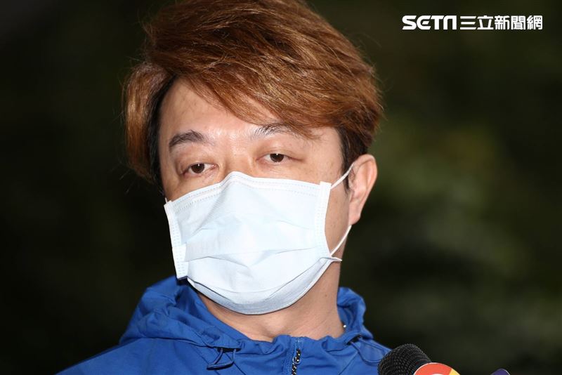 呂曉棟告別式謝金燕、翁立友、龍千玉、吳俊宏、許富凱等眾多藝人出席。（圖／記者楊澍攝影）