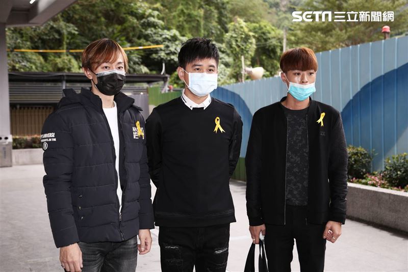 呂曉棟告別式謝金燕、翁立友、龍千玉、吳俊宏、許富凱等眾多藝人出席。（圖／記者楊澍攝影）