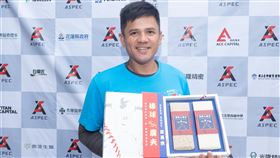 ▲張志強回饋花東種米。（圖／大會提供）