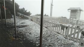 玉山下雪（圖／氣象局提供）
