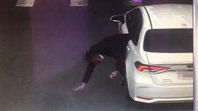 爆氣,運將,越南移工,砸派