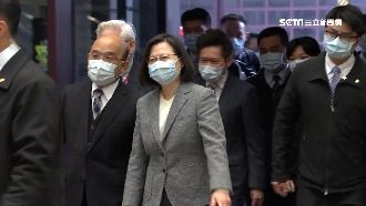 英蘇密集同台破傳聞　互道施政辛苦了