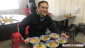 ▲陳俊秀推薦玉里麵香Q好吃。（圖／記者黃泓哲攝影）