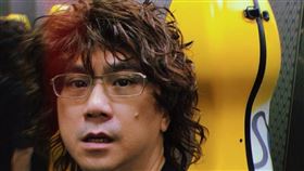 有網友質疑他靠賣中國貨獲利，對此，486先生怒嗆「一群親中的白癡」。（圖／翻攝自486先生粉專）