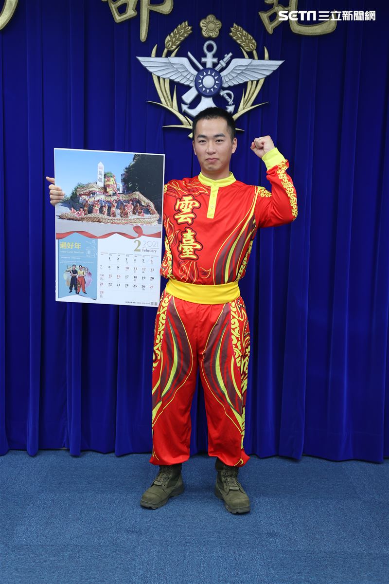 陸軍馬防部南竿守備大隊機步連許祐豪上士(2月份形象月曆代表)。（記者邱榮吉/攝影）        