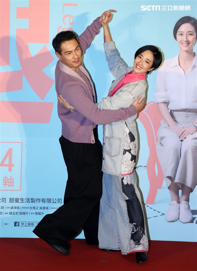 「腿」演員桂綸鎂、楊祐寧出席「腿」電影首映會。（記者邱榮吉/攝影）