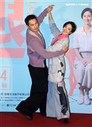 「腿」演員桂綸鎂、楊祐寧出席「腿」電影首映會。（記者邱榮吉/攝影）