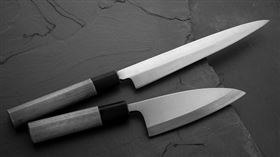 烏克蘭14歲少年狠砍阿姨還舔血。（示意圖／翻攝自pixabay）