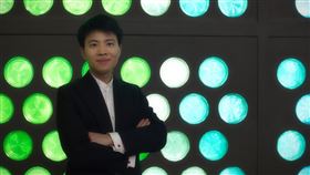 完成多年心願  周善祥演奏莫札特全本鋼琴奏鳴曲28歲的鋼琴家周善祥（圖）從小就喜歡莫札特音樂，今年是他上台演出滿20年紀念，他終於在台灣演奏全本莫札特鋼琴奏鳴曲，回到自己音樂的起點。（鵬博藝術提供）中央社記者趙靜瑜傳真  109年12月23日