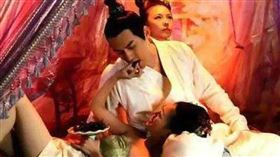 唐玄宗取暖方式奇葩，讓宮女連連叫苦。（圖／翻攝自百度百科）