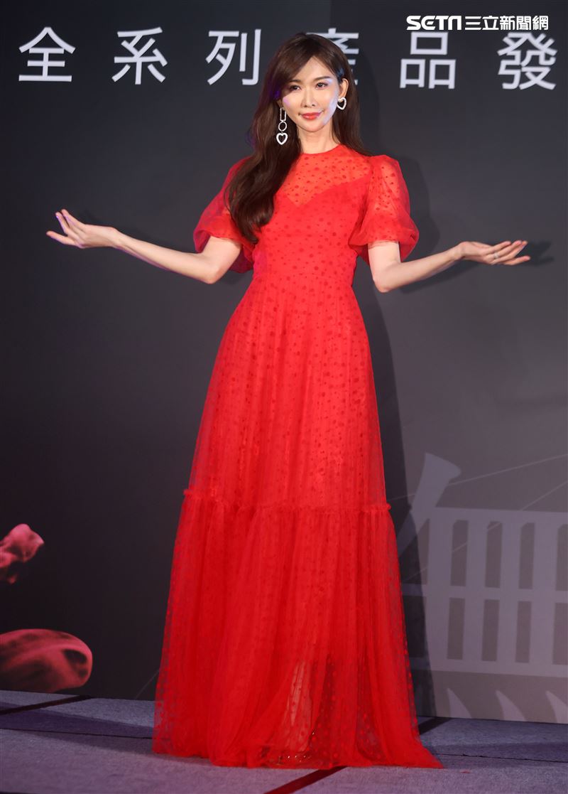 林志玲廣告片大秀芭蕾舞力全開，展露出多面向蘊藏實力。（記者邱榮吉/攝影）