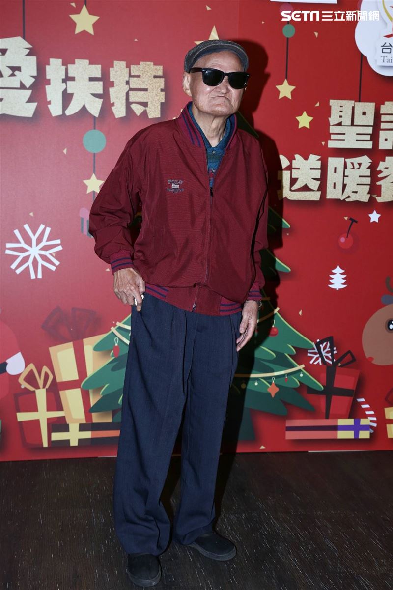 台灣優質生命協會弱勢長者聖誕圍爐藝人文夏、文香、李珮菁、李炳輝、林松義、林沖、司馬玉嬌、許仙姬、龔蓮華、陳麗卿、唐玲出席參加。（圖／記者楊澍攝影）