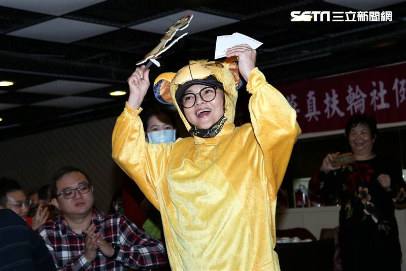 台灣優質生命協會弱勢長者聖誕圍爐藝人文夏、文香、李珮菁、李炳輝、林松義、林沖、司馬玉嬌、許仙姬、龔蓮華、陳麗卿、唐玲出席參加。（圖／記者楊澍攝影）