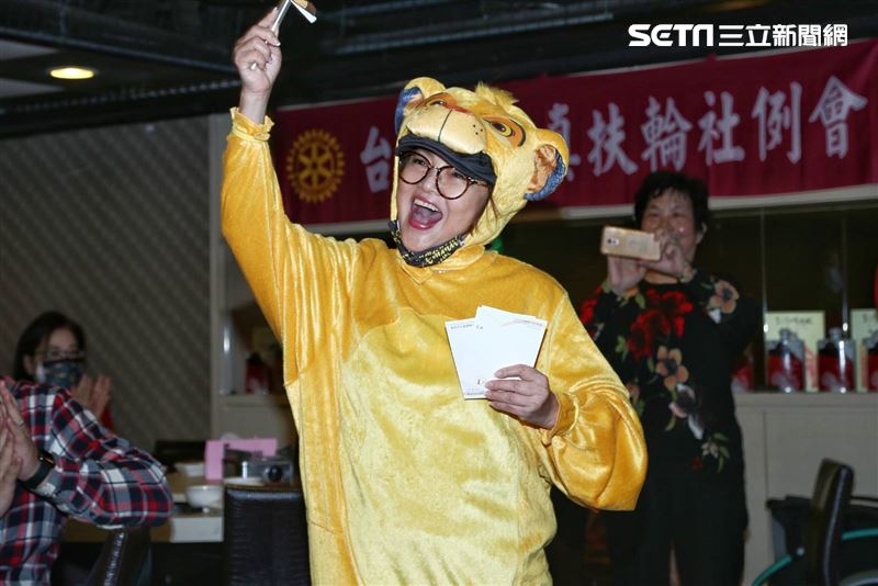 台灣優質生命協會弱勢長者聖誕圍爐藝人文夏、文香、李珮菁、李炳輝、林松義、林沖、司馬玉嬌、許仙姬、龔蓮華、陳麗卿、唐玲出席參加。（圖／記者楊澍攝影）