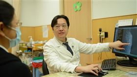 檢查骨折驚現「胸椎腫瘤」　醫師：即使良性也恐癱瘓（圖／台北慈院提供）