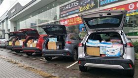 ▲TOYOTA桃苗汽車募集物資聖誕送暖（圖／TOYOTA提供）