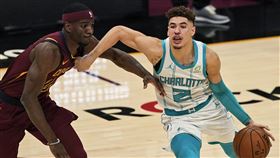 ▲「球三弟」鮑爾（LaMelo Ball）開戰得分掛0。（圖／美聯社／達志影像）