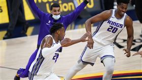 影／0.1秒補籃絕殺！國王氣走金塊
NBA,沙加緬度國王,Buddy Hield,絕殺,丹佛金塊
美聯社／達志影像