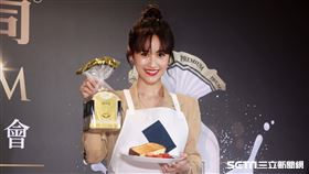 吳姍儒瑞穗鮮奶吐司發表。（記者邱榮吉/攝影）