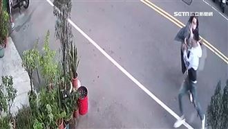 通緝犯謊報身分逃跑　正妹警赤腳追賊