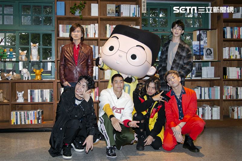 林隆璇、林亭翰父子、「小兒子」阿甯咕、街舞男團B.T.O.D小兒子音樂系列《愛搞怪的小東西》媒體茶敘。（圖／記者楊澍攝影）