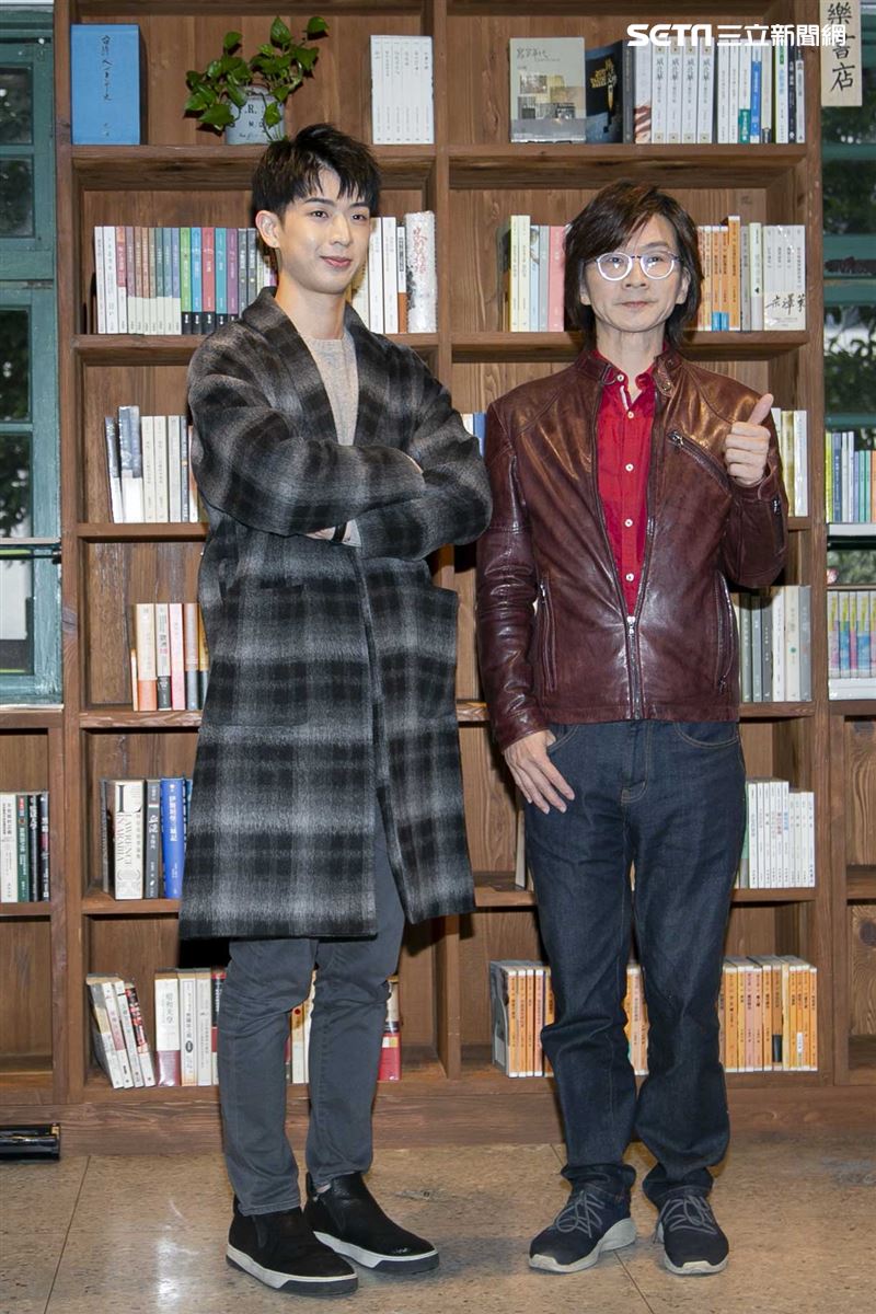 林隆璇、林亭翰父子、「小兒子」阿甯咕、街舞男團B.T.O.D小兒子音樂系列《愛搞怪的小東西》媒體茶敘。（圖／記者楊澍攝影）