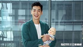 郭書瑤、禾浩辰出席「未來媽媽」卡司發布記者會。（記者邱榮吉/攝影）