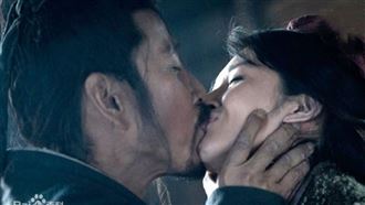 荒淫皇帝亂倫生母　還讓堂妹連生6子