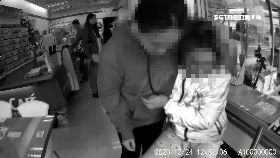 A機車撞超商2400