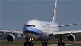 今傳出明日華航將有一架班機自倫敦返台，機上搭載約120名旅客！讓國內檢疫量能受考驗。（圖／翻攝自Pixabay）