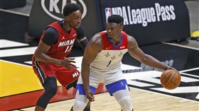 ▲威廉森（Zion Williamson）耶誕大戰上場38分鐘抓14籃板，2數據寫下生涯新高。（圖／美聯社／達志影像）