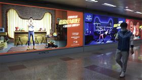 中國雙11拉動疫後消費  戰線變長換業績迎戰雙11，上海一處地鐵站內的一整面牆都是天貓雙11的廣告。2020年是第12次天貓雙11，也是首次拉長優惠時間。中央社記者張淑伶上海攝  109年11月11日