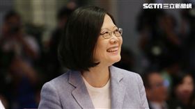 蔡英文出席「2016財訊金融獎頒獎典禮」。（圖／總統府提供）