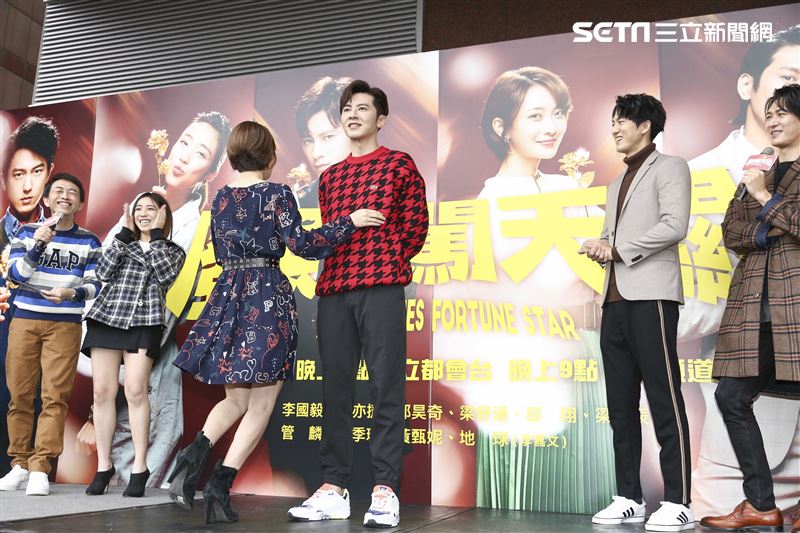 《廢財闖天關》粉絲見面會李國毅、李亦捷、邱昊奇、梁舒涵、邵翔、梁以辰、管麟、吳季璇、黃甄妮、地球出席。（圖／記者楊澍攝影）