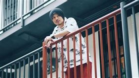 「創作鬼才」歌手黃明志喜獲大馬十大傑出青年。（圖／翻攝自馬來西亞國際青年商會臉書）