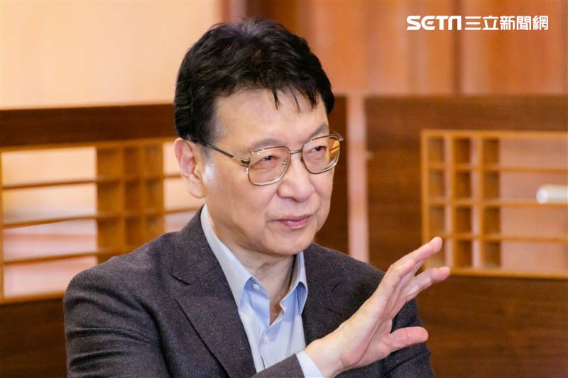 蔣偉文、楊小黎、王自強、聶秉賢、劉濟出演《國際橋牌社2》趙少康再客串，重現1995年大和解咖啡。（圖／記者楊澍攝影）