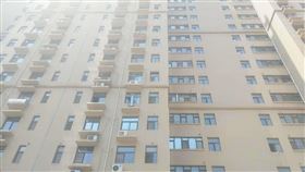 （圖／翻攝自東方今報）中國,三門峽,瓷磚,男童