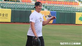 陳偉殷結訓賽上場投球。（圖／記者王怡翔攝影）