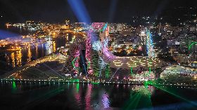 愛河光雕秀璀璨耀眼