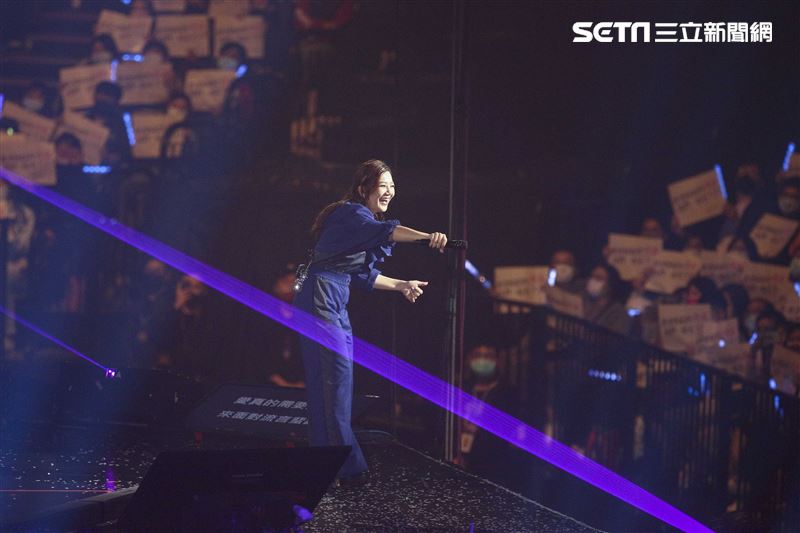 梁靜茹「202020當我們談論愛情」世界巡迴演唱會第二場，陳綺貞擔任特別嘉賓。（圖／記者楊澍攝影）