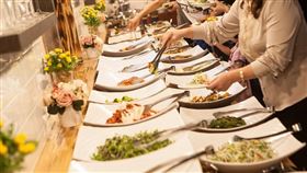 吃到飽，餐廳，生魚片，美食，食物　圖／pixabay