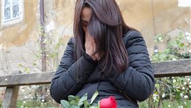  傷心女(示意圖／翻攝自Pixabay)