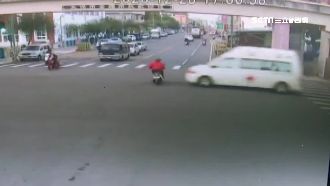 救護車機車相撞　病患家屬PO文道歉