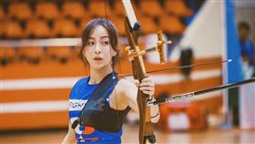 全明星運動會,藍隊,梁凱莉,射箭。翻攝自臉書