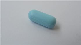 藍色小藥丸,威而鋼。（圖／翻攝自Pixabay）