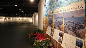 已故體壇教練陳標殷紀念畫展　苗栗登場（1）苗栗已故知名體育教練陳標殷生前跨界藝術領域，成為畫家，以畫筆展現鐵漢柔情，陳標殷家屬為他辦紀念畫展，自29日起在苗北藝文中心開展。中央社記者管瑞平攝  109年12月29日