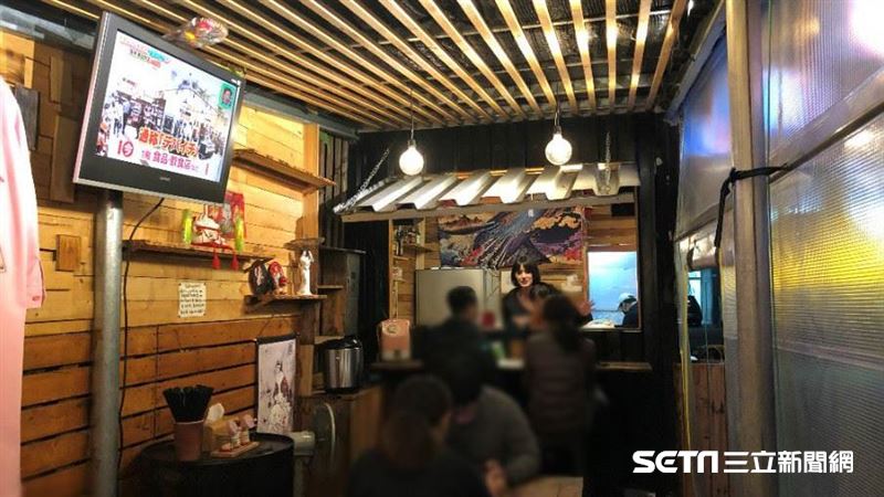 因妥瑞症被霸凌　拉麵店夫妻暖接受他