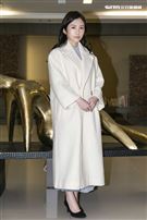 雞排妹在律師陪同下招開記者會，對外說明與醫美診所爆出糾紛之事件始末。（圖／記者楊澍攝影）